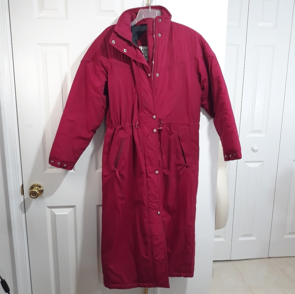 L.L. Bean Vintage Long Winter Coat /Parka Hooded Rasberry Red Oversized Small
